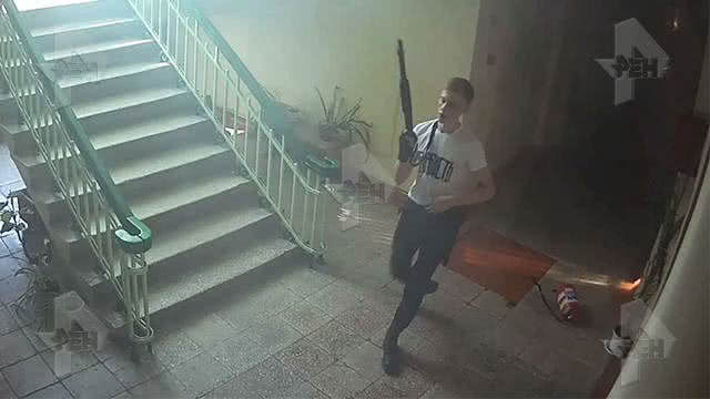 Опубликованное видео расстрела студентов и педагогов в керченском колледже исчезло с канала "Вести.ру"