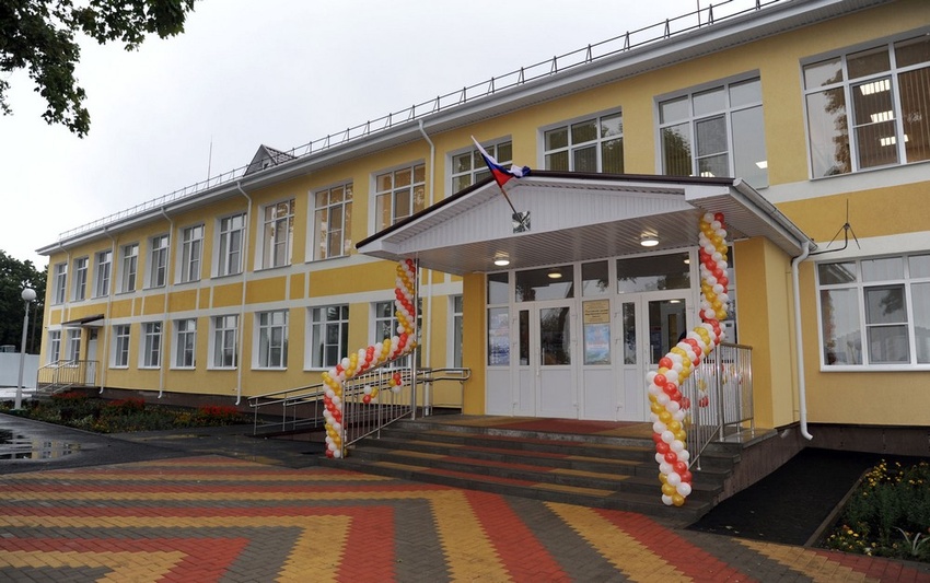 Село Толстое: первое сентября в обновлённой школе