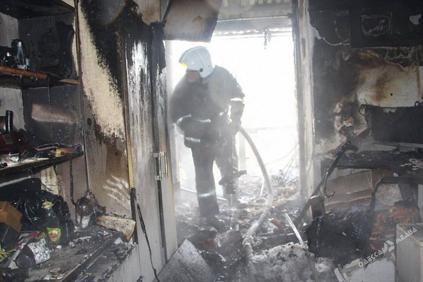 При разборке сгоревшего дома в одном из сёл Губкинского округа обнаружен труп мужчины