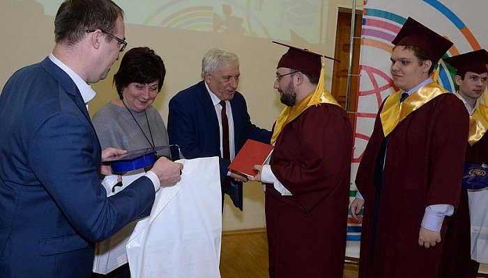 В Губкине вручили дипломы выпускникам горного факультета СТИ НИТУ МИСиС