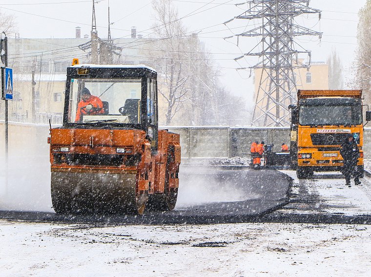 Общероссийский народный фронт за полмесяца выявил около 100 случаев ремонта дорог в морозы, дождь и снег