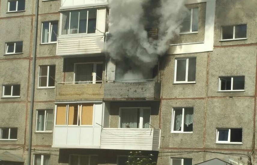 За 10 минут потушили квартиру по улице Лазарева губкинские пожарные
