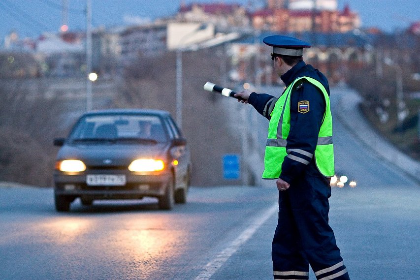 Проверка на дорогах: за выходные в Губкине выявлено около 130 нарушений ПДД