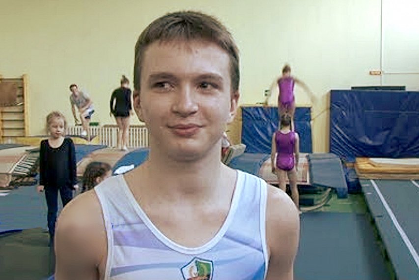 Губкинец Богдан Косухин привёз пять медалей с соревнований ЦФО по акробатическим видам спорта