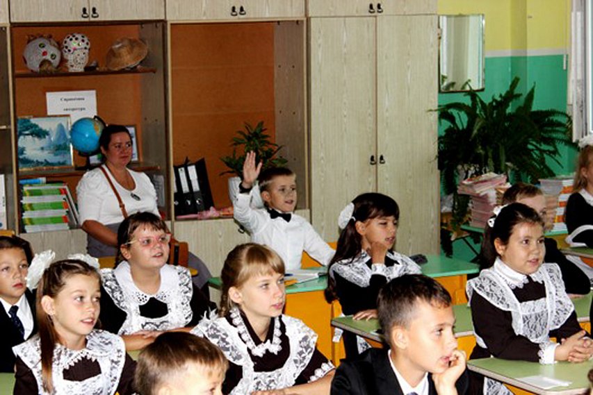 В Губкине восемь детей с аутизмом сели за школьные парты
