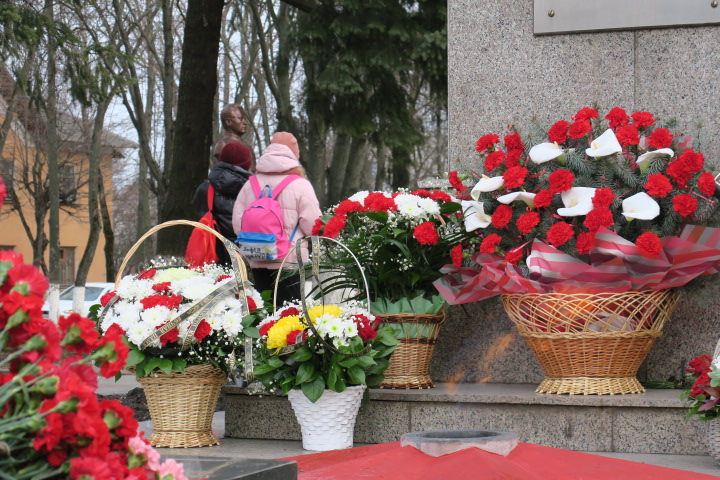 Митинги и возложения цветов пройдут в Губкине