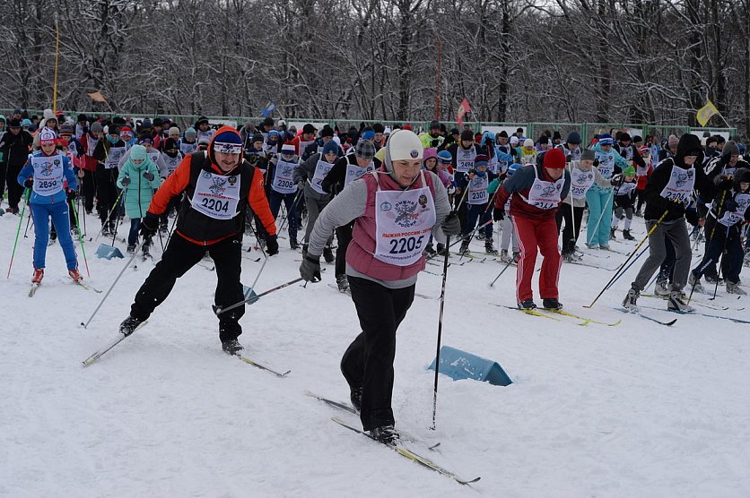 Губкинцев приглашают на Лыжню России и зимний футбольный фестиваль