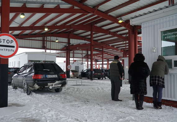 Белгородская таможня не пустила в Россию 14 килограммов волос