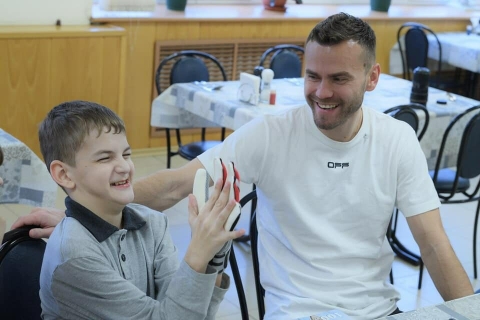 Мечты сбываются: 12-летний Артём Степанов из Губкина встретился с Игорем Акинфеевым