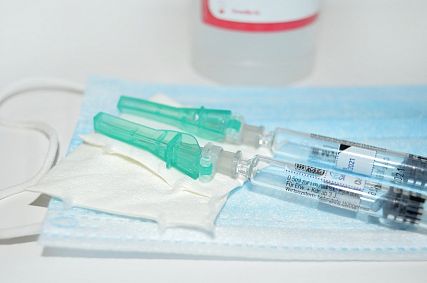 Министр здравоохранения похвалил белгородские власти за темпы вакцинации от COVID-19