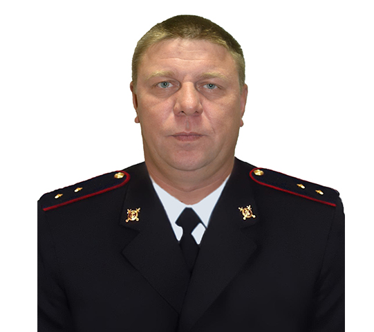 Sergey_Chuev_inspektor_DPS_OMVD_Rossii_po_gorodu_Gubkinu_praporschik_policii-800x600.jpg