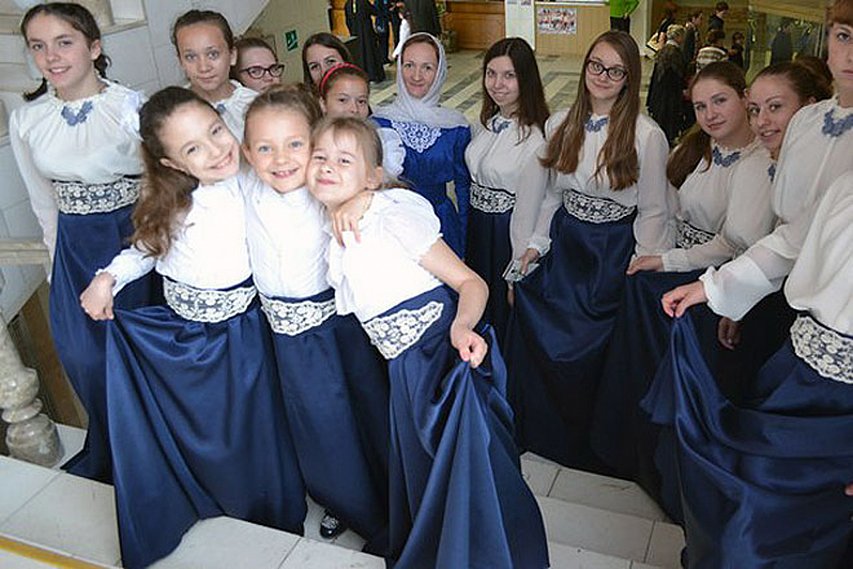 Детские хоры Губкина выступили на «Рождественских хоровых ассамблеях»