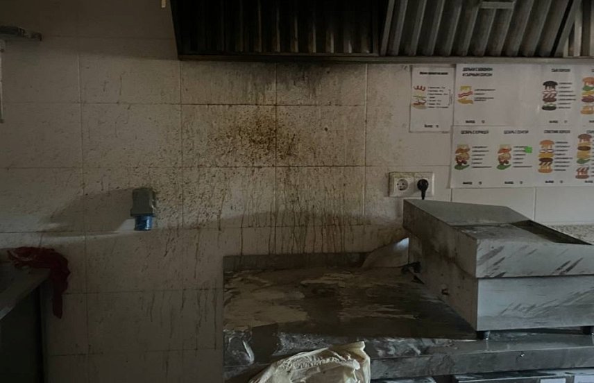 В Губкине загорелся «Мистер Бургер»