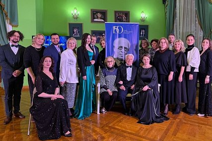 Четверых губкинских актёров отметили региональными наградами