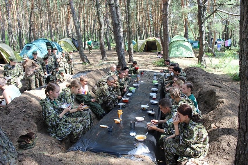 Курсанты военно-патриотических клубов Губкина провели слёт на Оскольском водохранилище