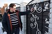 Здесь живёт кузнец: почему люди невольно останавливаются у дома Руслана Александрова 