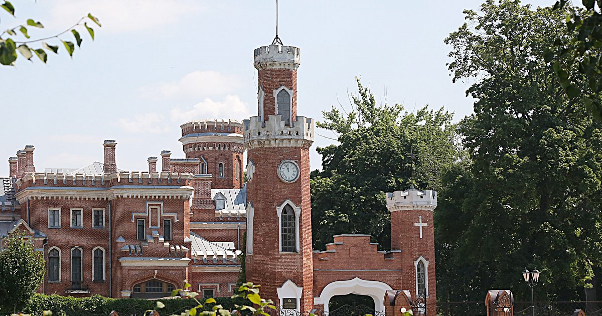 Замок ольденбургских в рамони фото после реконструкции