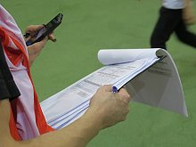 Фитнес, песни и скалолазание укрепляют здоровье на работе