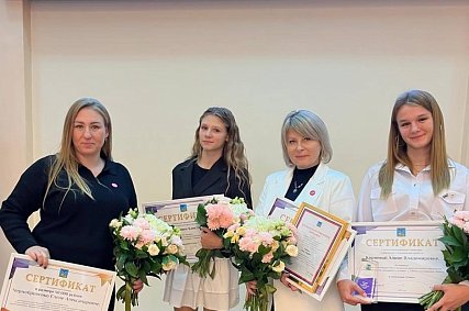 Три юные губкинские спортсменки стали стипендиатами губернатора 