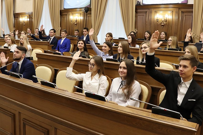 В Молодёжный парламент Белгородской области войдёт представитель от Губкина 