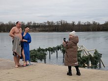 Крещенские купания в Губкине: фоторепортаж с городского пляжа