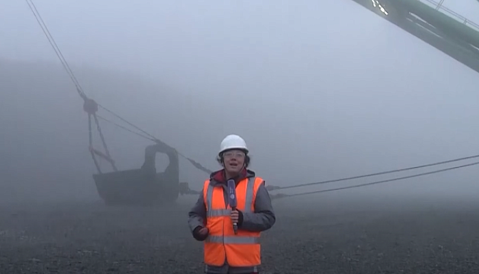 В карьере Лебединского ГОКа запустили в работу шагающий экскаватор