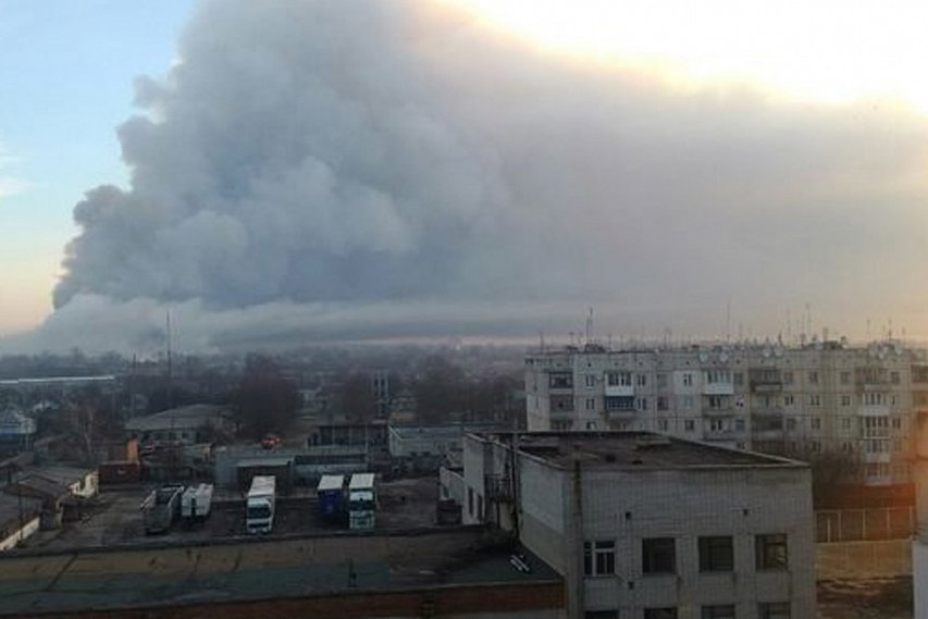 Эхо ЧП: звуки взрывов на украинских военных складах долетели до Белгородской области
