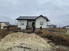 Михаил Лобазнов обеспокоен ситуацией со строительством домов для многодетных в Губкине