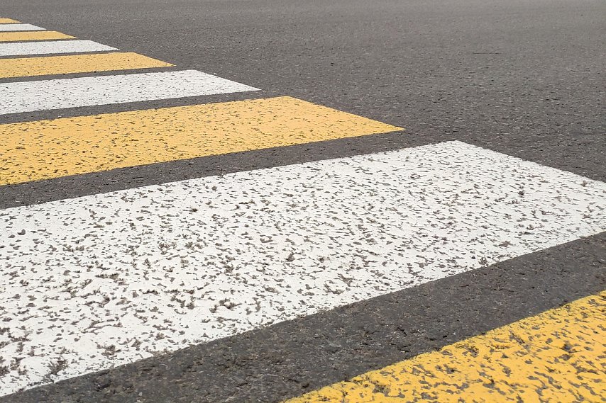 Land Cruiser сбил подростка на пешеходном переходе в Губкине