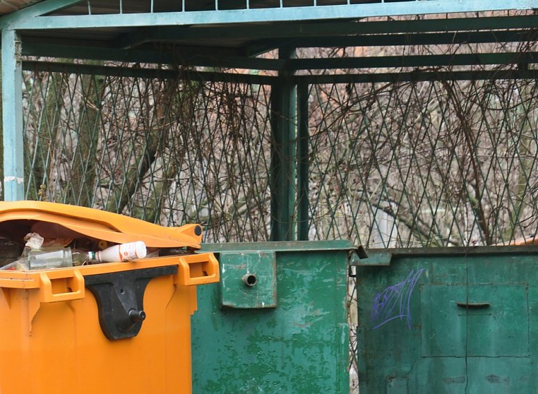 Прокуратура Губкина нашла нарушения на шести контейнерных площадках