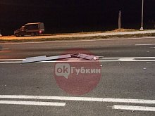 Грузовой автомобиль пострадал при атаке БПЛА в Губкинском округе