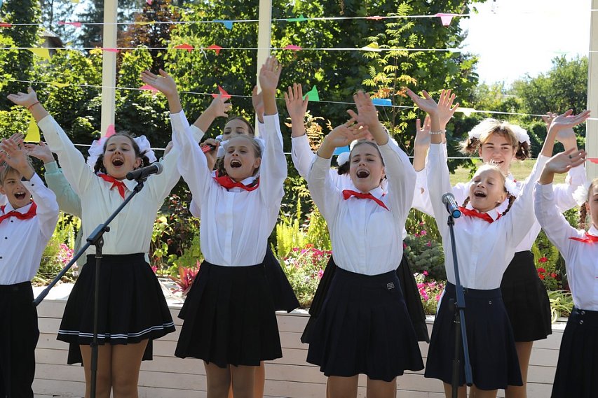 Как Губкин отметил 86-летие: фоторепортаж со Дня города