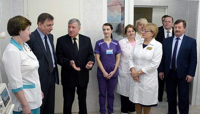 Благодаря Металлоинвесту в Губкинской районной больнице появился современный бронхоскоп