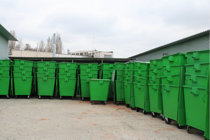 В Губкинском округе появится почти две тысячи новых мусорных баков
