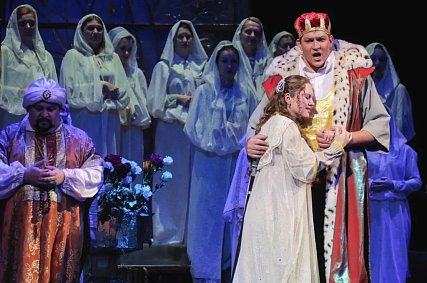 В Воронеж на оперу.﻿ «Иоланта» собрала в одном зале зрителей и юных музыкантов из Губкина