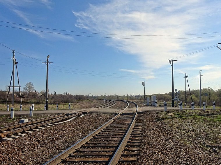 Грузовой поезд сбил человека в Губкинском округе