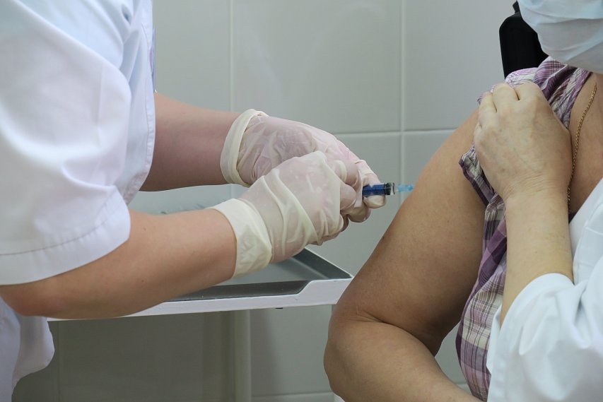Более 170 тысяч жителей Белгородской области привились от коронавируса
