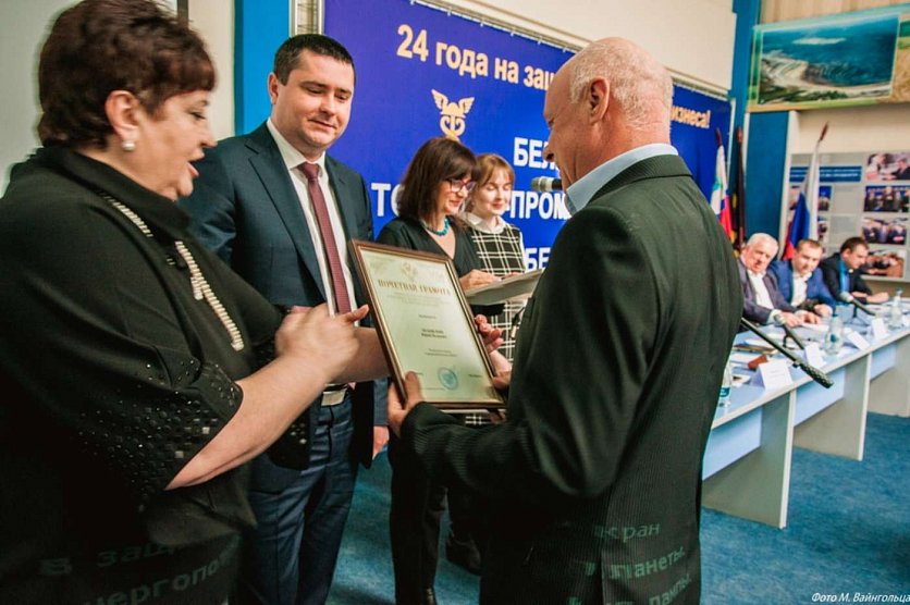 министр жилищно-коммунального хозяйства белгородской области. жкх белгородской. ботвиньев департамент жкх белгородской области. минстрой награды. жкх белгородской.