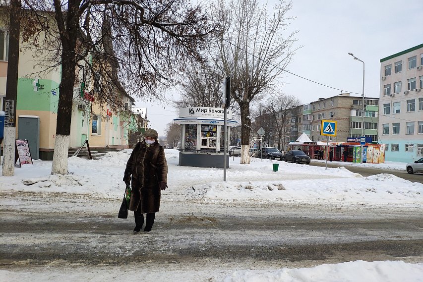 Для пожилых жителей Белгородской области продлили режим самоизоляции 