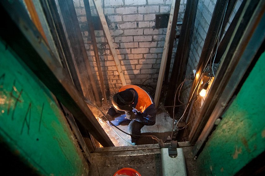 Почему вместо 500 лифтов, как планировалось, в Белгородской области, заменили намного меньше