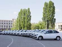 Губкинская ЦРБ получила два новых автомобиля