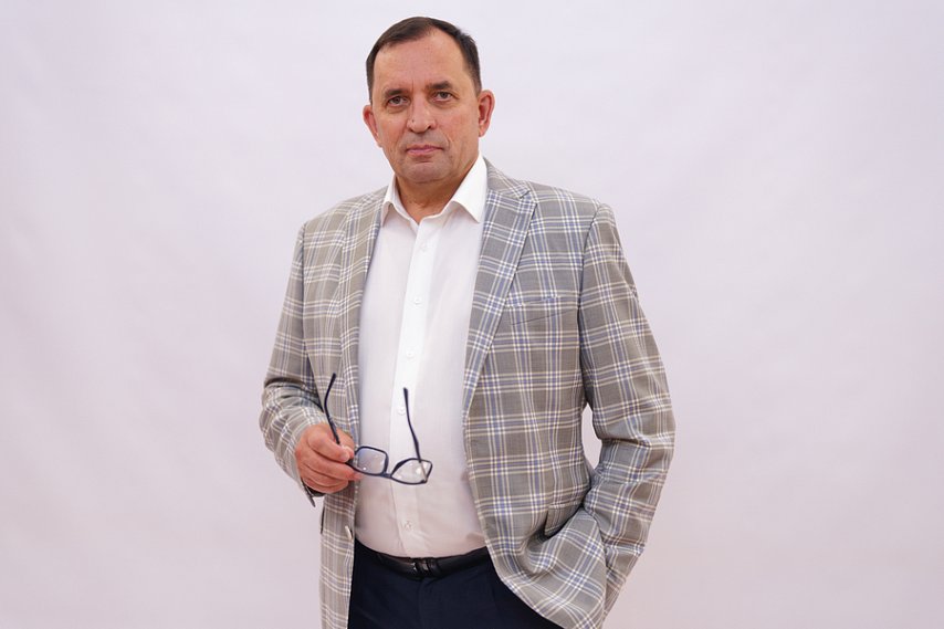 Поздравление с Днём металлурга от управляющего директора Лебединского ГОКа Сергея Напольских