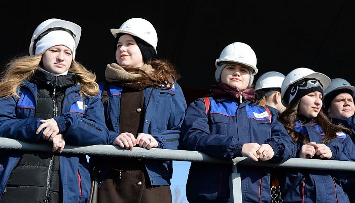 Школьники Губкина побывали с экскурсией на Лебединском ГОКе