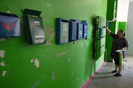 Сотрудникам почты, наконец, поднимут зарплаты. Довольны ли они?