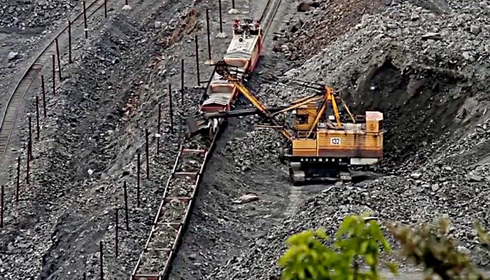 На Лебединском ГОКе перевезли 3 млрд тонн руды
