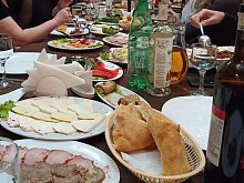 «Ещё немного – и остановлюсь»: как понять, что у вас или близкого проблемы с алкоголем