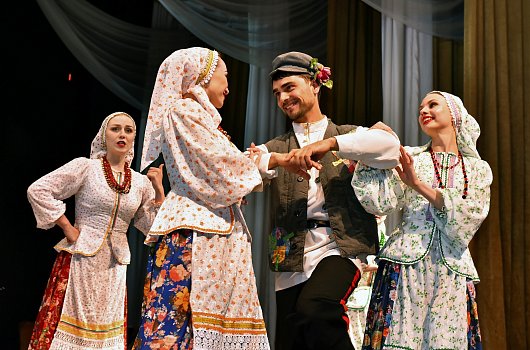 Концерт Государственного кубанского казачьего ансамбля «Криница» прошёл в Губкине