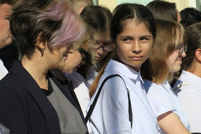 Минпросвещения РФ не утверждало единую школьную форму