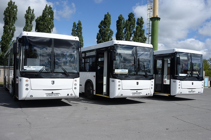 Автопарк Лебединского ГОКа пополнили семь современных автобусов