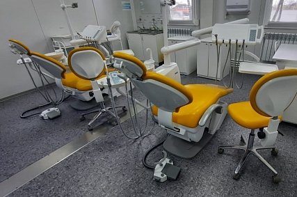 Сёла Губкинского округа получили современные стоматологические установки